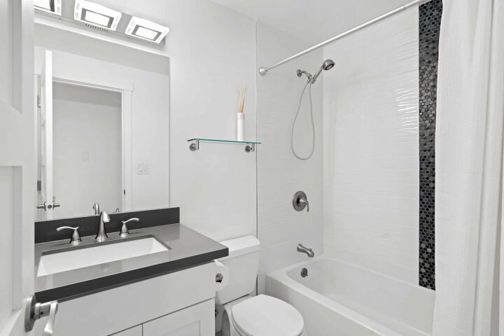 Kohler Choreograph Vs. Swanstone Showers (Here Are The Differences) – Upgraded Home