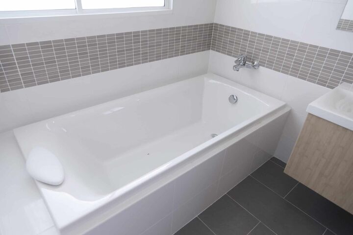 Bathtub Replacement Cost Per Square, How Much Would It Cost To Install A New Bathtub