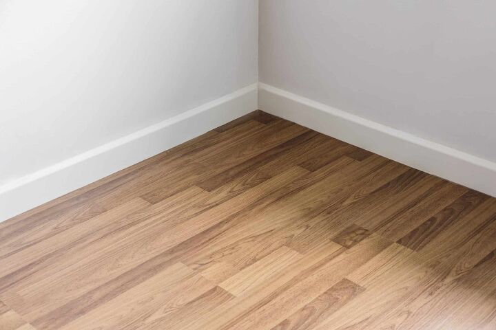 Can You Stain Laminate Flooring? (We Have The Answer) – Upgraded Home