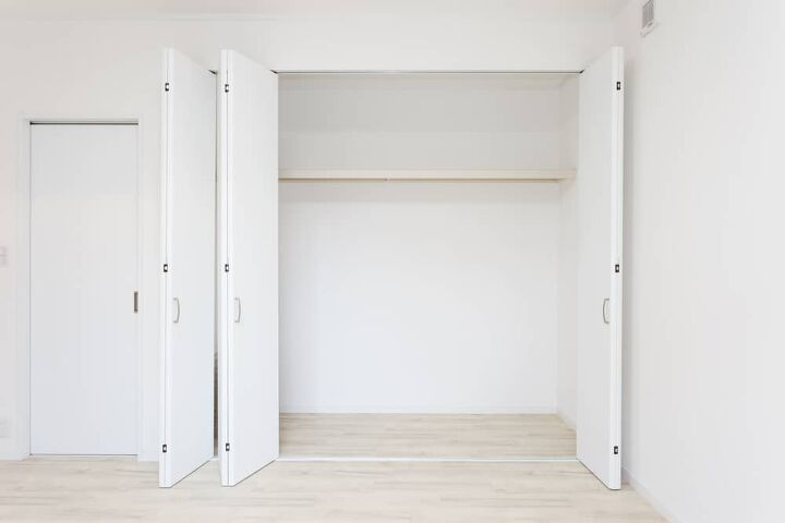 Install Bifold Doors Without A Track, How To Install Replace Sliding Closet Doors And Track