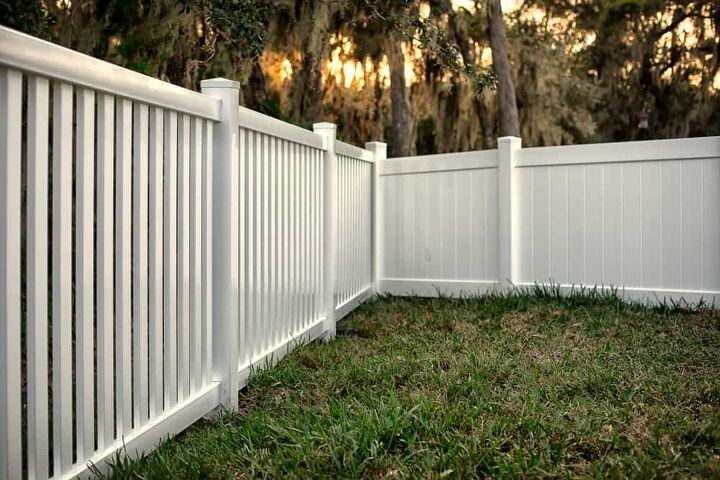 How Much Does A Vinyl Fence Cost
