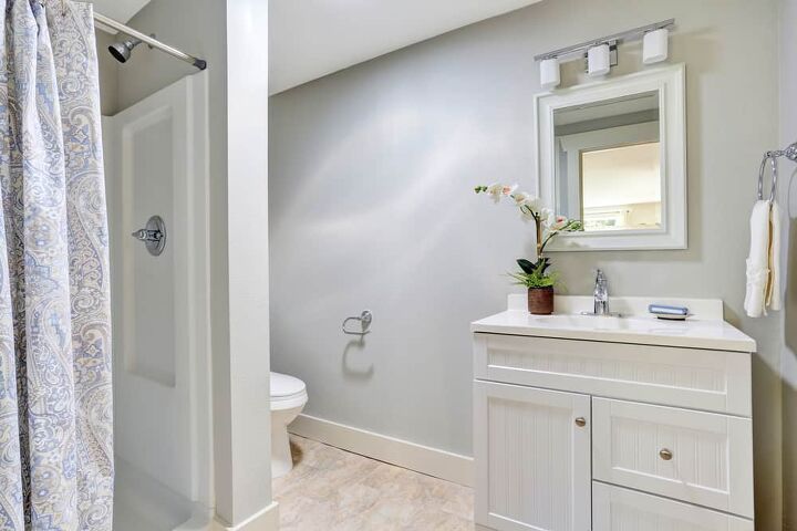 How To Remove A Bathroom Vanity That, How To Install A Vanity With Floor Plumbing