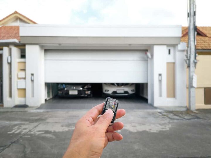 Garage Door Won T Close Unless You Hold, Why Does My Garage Door Keep Stopping When Closing