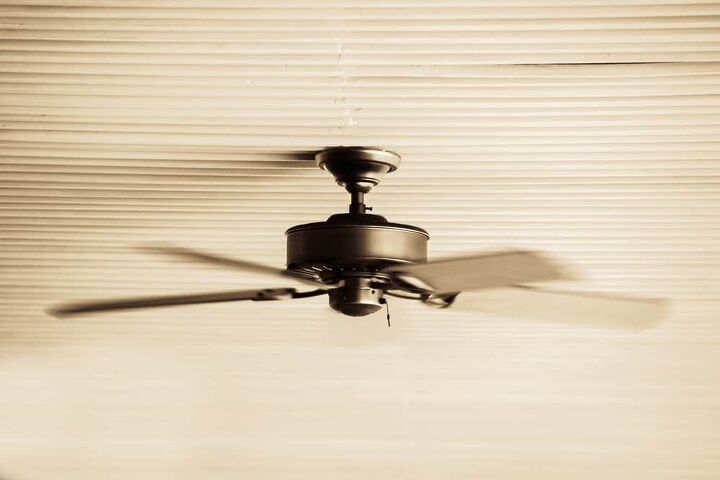 How To Make A Ceiling Fan Spin Faster, Why Is My Ceiling Fan Not Spinning Fast