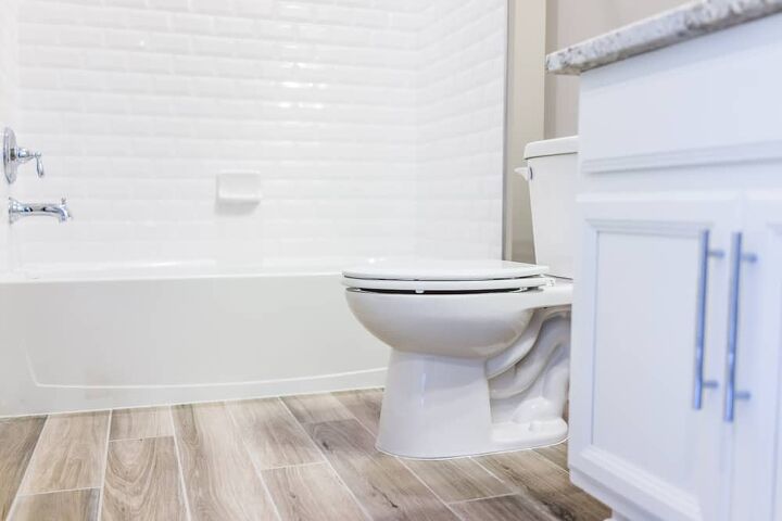 Toto vs. American Standard: Which Toilet Brand Is Better? 
